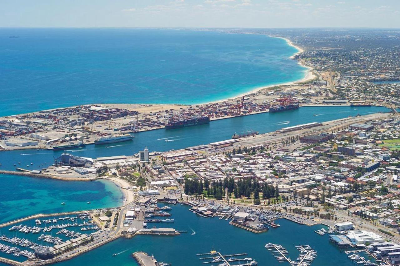 Fremantle Townhouse Unit 4 Villa ภายนอก รูปภาพ