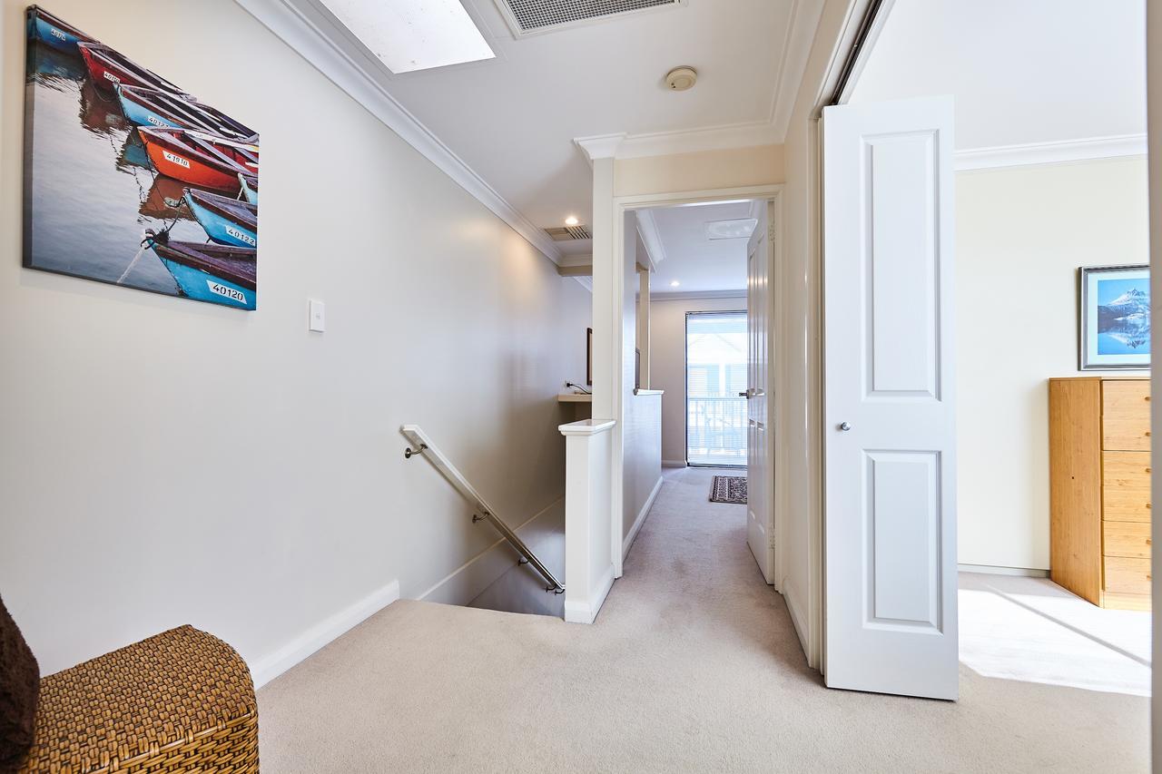 Fremantle Townhouse Unit 4 Villa ภายนอก รูปภาพ