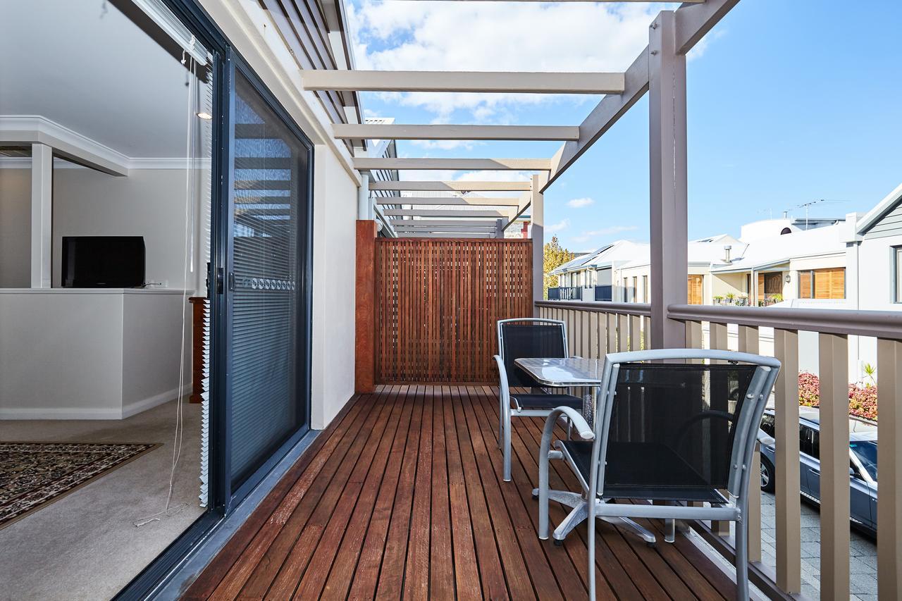Fremantle Townhouse Unit 4 Villa ภายนอก รูปภาพ