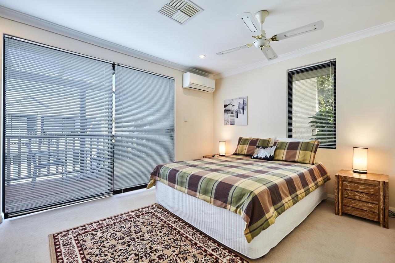 Fremantle Townhouse Unit 4 Villa ภายนอก รูปภาพ
